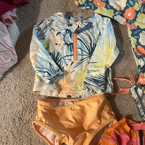 3 Bathing suits - Picture 2 of 9